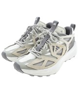adidas スニーカー