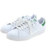 adidas スニーカー