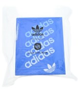 adidas スニーカー