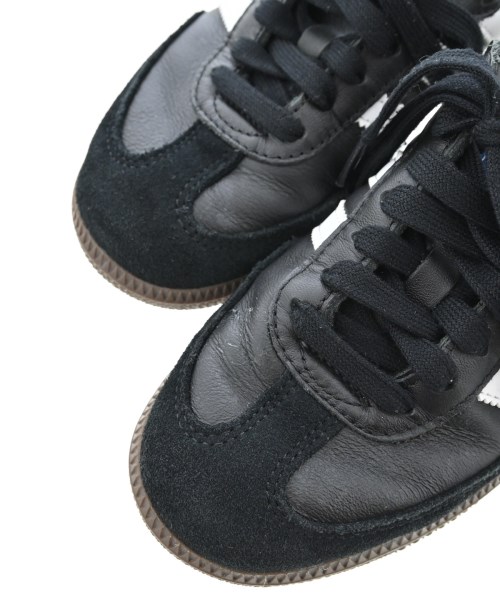 adidas（アディダス）スニーカー 黒 サイズ:23cm レディース/2200711070097