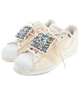 adidas スニーカー