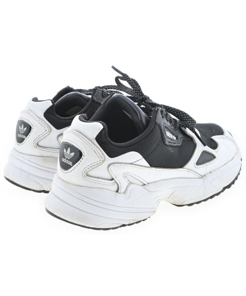 adidas（アディダス）スニーカー 黒 サイズ:23.5cm レディース/2200716330042