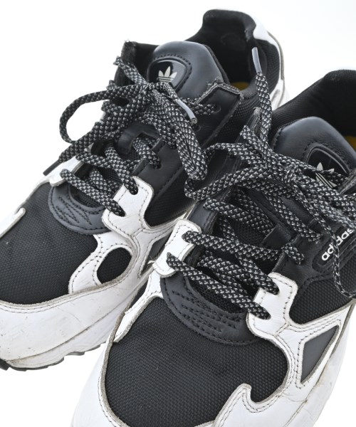 adidas（アディダス）スニーカー 黒 サイズ:23.5cm レディース/2200716330042