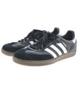adidas スニーカー