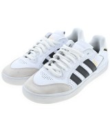 adidas スニーカー