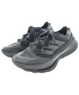 adidas スニーカー