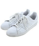 adidas スニーカー