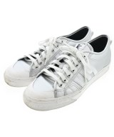 adidas スニーカー