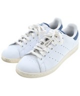 adidas スニーカー