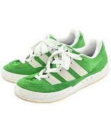 adidas スニーカー