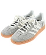 adidas スニーカー