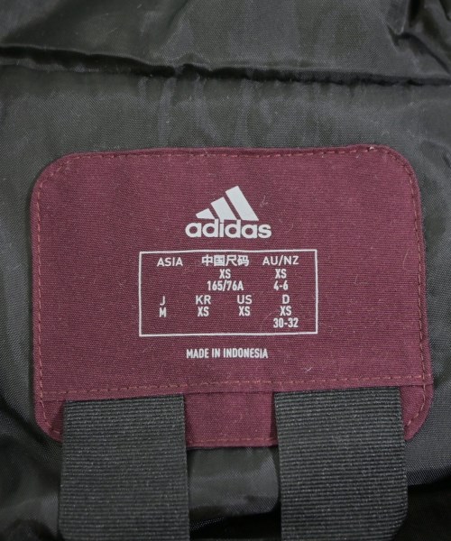 adidas（アディダス）ダウンジャケット/ダウンベスト 赤 サイズ:M レディース/2200643843028