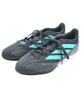 adidas スニーカー