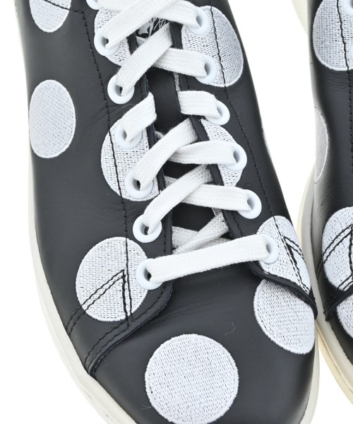 adidas（アディダス）スニーカー 黒 サイズ:25cm レディース/2200645297171