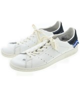 adidas スニーカー