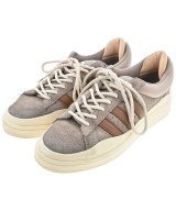 adidas スニーカー