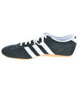adidas（アディダス）スニーカー 黒 サイズ:24cm レディース/2200703041050