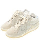 adidas スニーカー