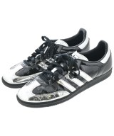 adidas スニーカー