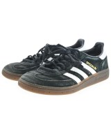 adidas スニーカー
