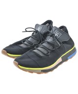 adidas スニーカー