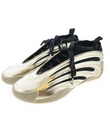 adidas スニーカー