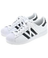 adidas スニーカー