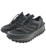 adidas スニーカー