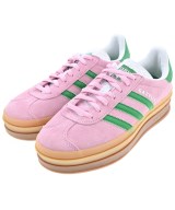 adidas スニーカー