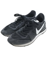 NIKE スニーカー