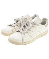 adidas スニーカー