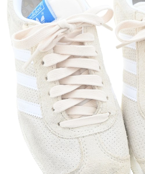 adidas（アディダス）スニーカー ベージュ サイズ:24cm レディース/2200662832171