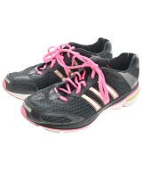 adidas スニーカー