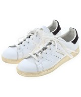 adidas スニーカー