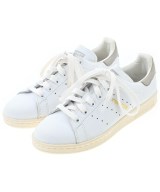 adidas スニーカー