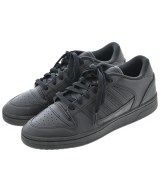adidas スニーカー