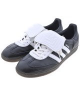 adidas スニーカー