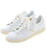 adidas スニーカー