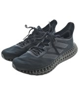adidas スニーカー