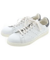 adidas スニーカー