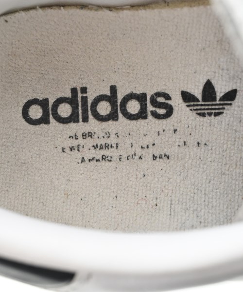 adidas（アディダス）スニーカー 白 サイズ:22cm レディース/2200718392093