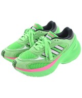 adidas スニーカー
