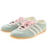 adidas スニーカー