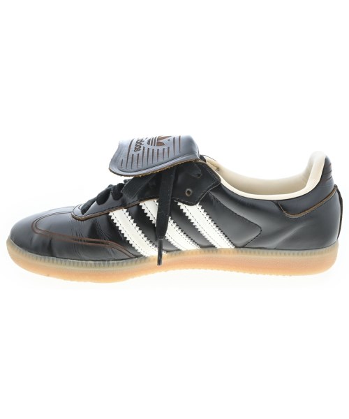 adidas（アディダス）スニーカー 黒 サイズ:23.5cm レディース/2200720002010