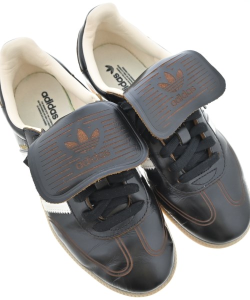 adidas（アディダス）スニーカー 黒 サイズ:23.5cm レディース/2200720002010
