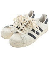 adidas スニーカー