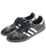 adidas スニーカー