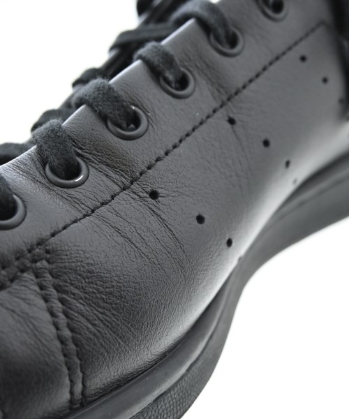 adidas（アディダス）スニーカー 黒 サイズ:27cm メンズ/2200725016111