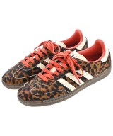 adidas スニーカー