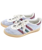 adidas スニーカー
